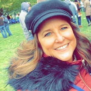 Meet your Posher, Andrea